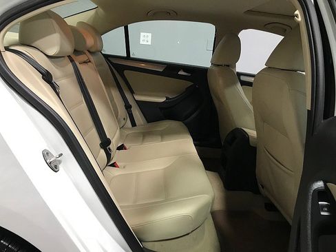 Used 2015 Volkswagen Jetta SE image 20