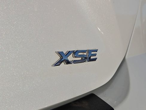 Used 2025 Toyota Camry XSE w/ Premium Plus Package image 11