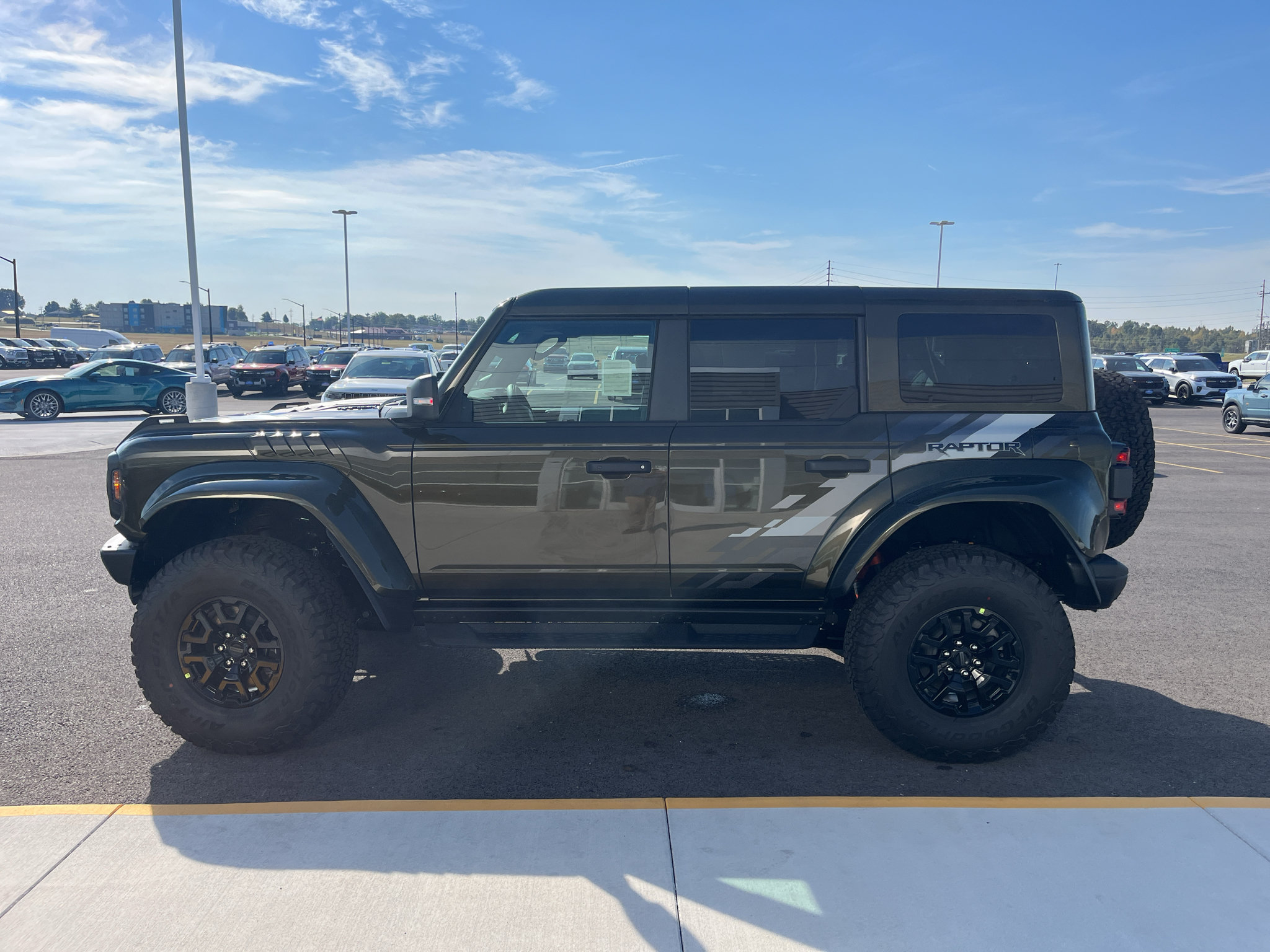 New 2026 Ford Bronco Raptor AWD/4WD image 8