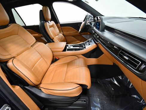 Used 2022 Lincoln Aviator Black Label w/ Dynamic Handling Package image 20