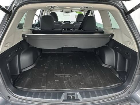 Certified 2023 Subaru Forester Premium image 17