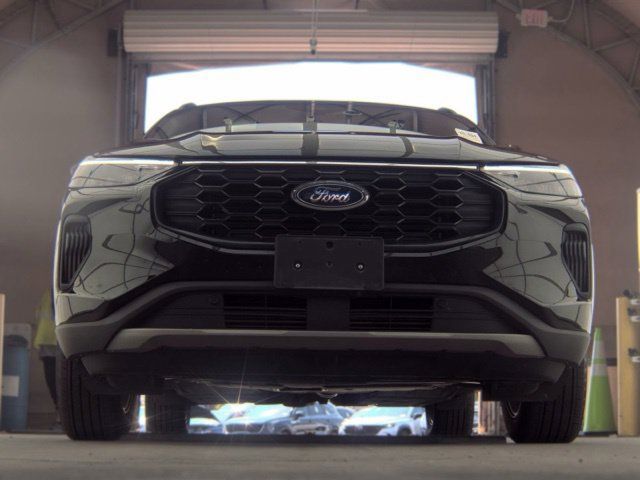 Used 2025 Ford Escape ST-Line AWD/4WD image 2