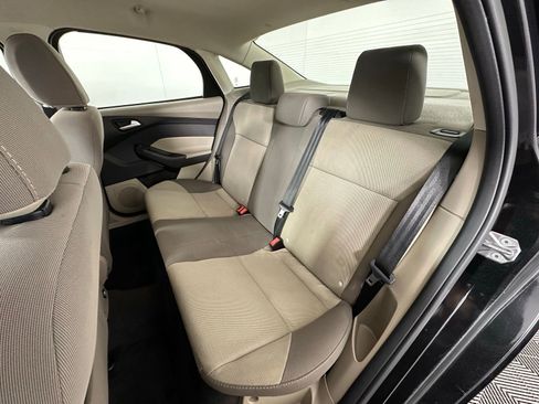 Used 2014 Ford Focus SE image 25