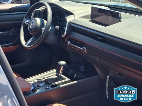 Certified 2025 MAZDA CX-50 Meridian Edition w/ Apex Package AWD/4WD image 8