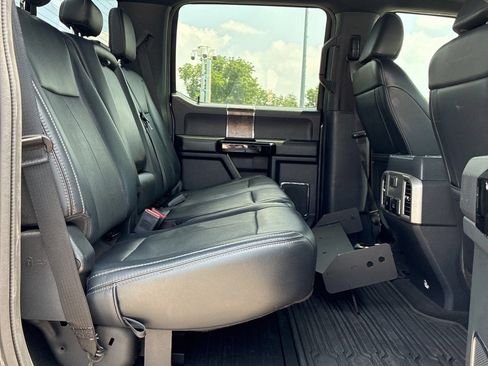 Used 2022 Ford F250 Lariat w/ Black Appearance Package AWD/4WD image 27