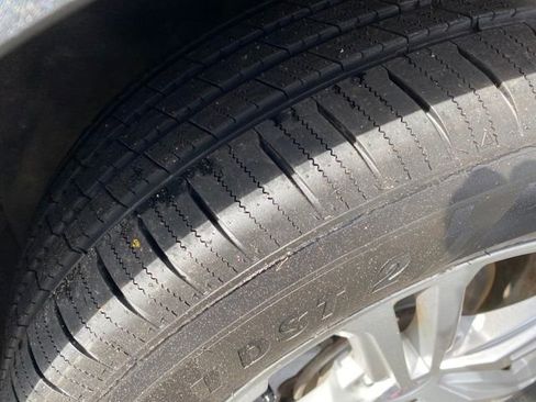 Used 2018 GMC Terrain SLE w/ Driver Convenience Package AWD/4WD image 23