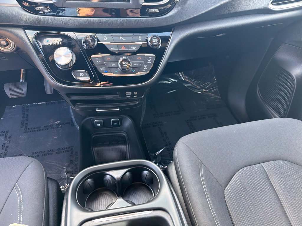 Used 2019 Chrysler Pacifica Touring Plus w/ S Appearance Package FWD image 25