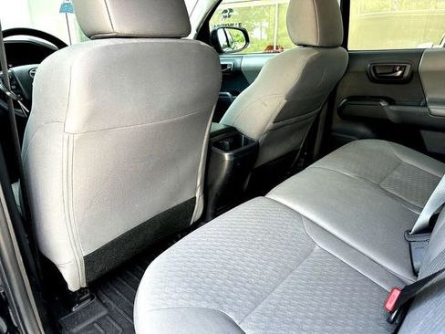 Used 2023 Toyota Tacoma SR AWD/4WD image 19