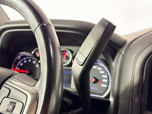 Used 2022 Chevrolet Silverado 1500 LT Trail Boss w/ Bed Protection Package image 16