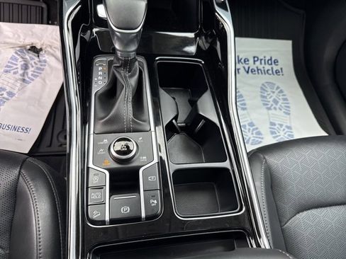 Used 2023 Kia Sorento SX image 28