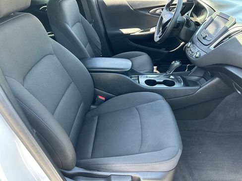 Used 2018 Chevrolet Malibu LS FWD image 11