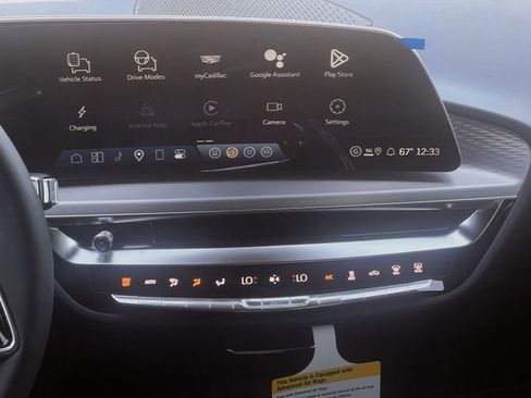 New 2026 Cadillac Lyriq Luxury image 15