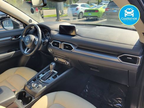 Used 2017 MAZDA CX-5 Touring w/ Preferred Equipment Package FWD image 15