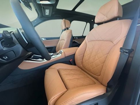 New 2026 BMW X5 xDrive40i w/ Climate Comfort Package image 14