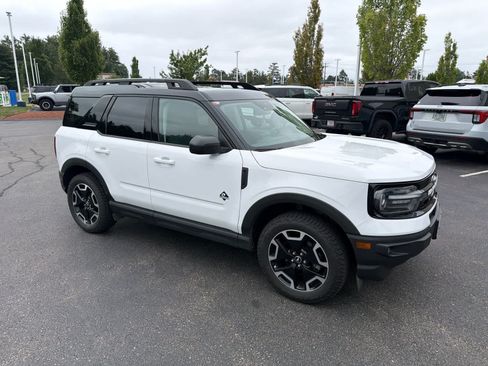 Used 2022 Ford Bronco Sport Outer Banks w/ Tech Package AWD/4WD image 6