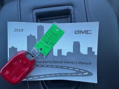 Used 2019 GMC Sierra 1500 SLT image 30