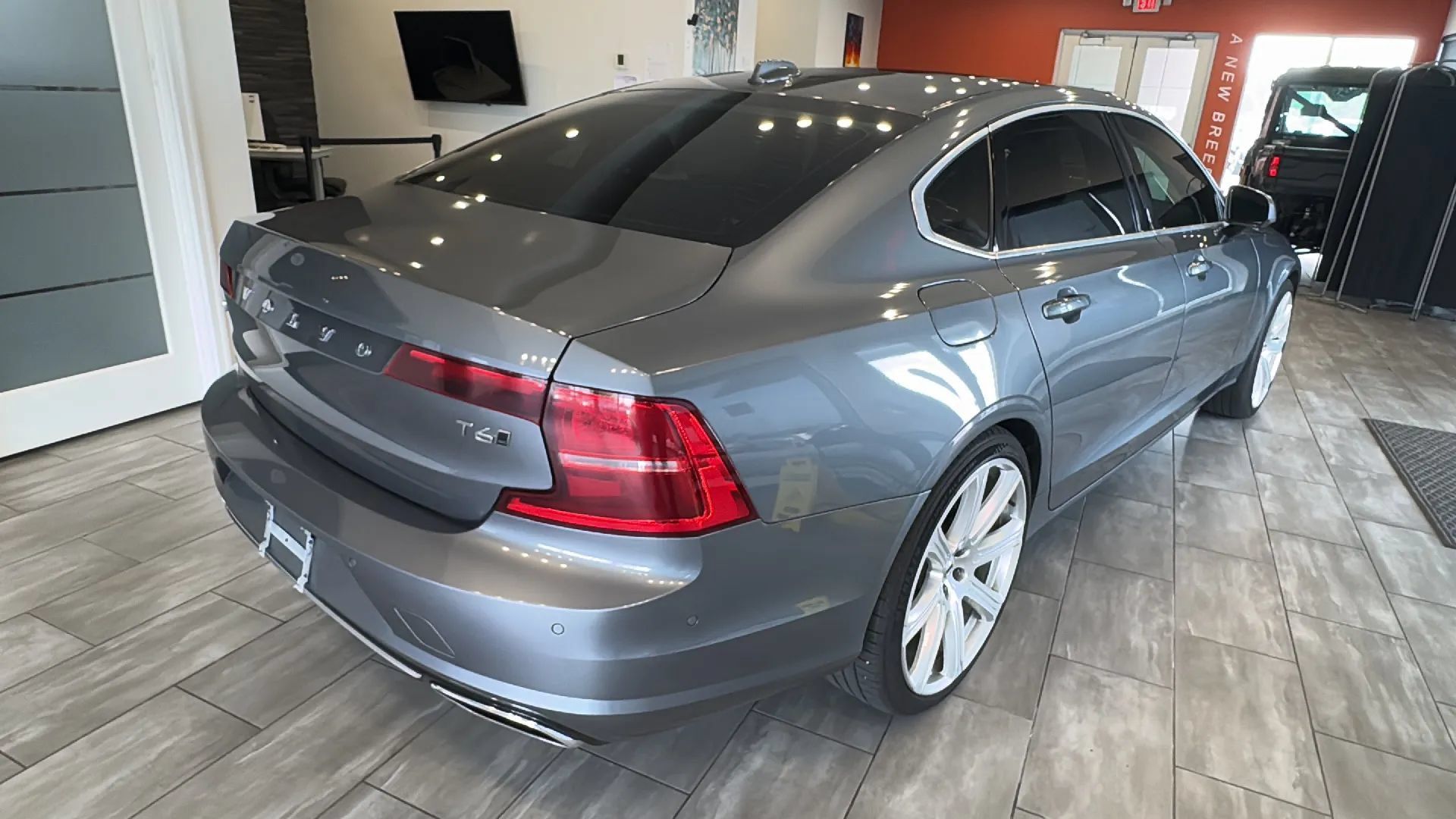 Used 2018 Volvo S90 T6 Momentum AWD/4WD image 15