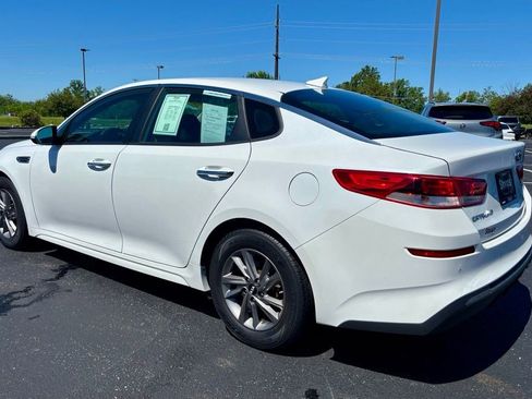Used 2020 Kia Optima LX FWD image 4