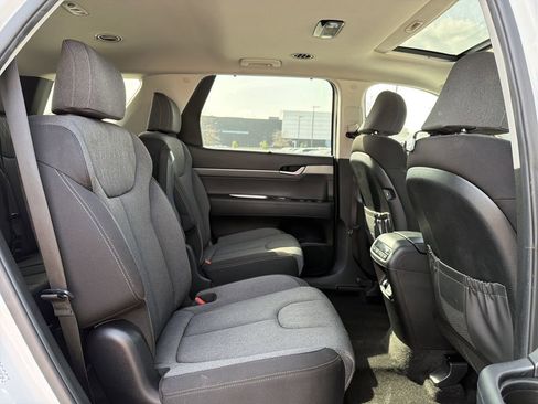 Used 2021 Hyundai Palisade SEL w/ Convenience Package image 19