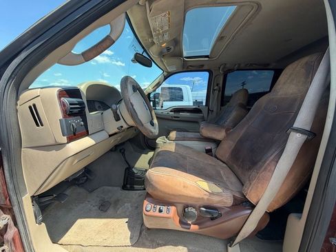 Used 2005 Ford F350 Lariat AWD/4WD image 11