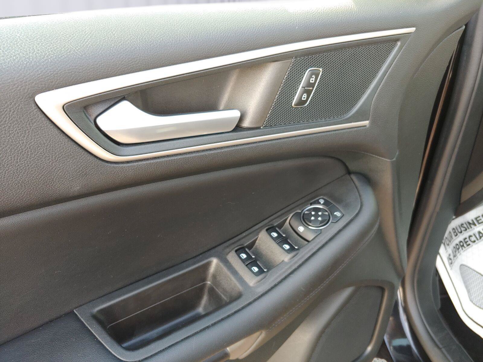 Used 2023 Ford Edge SEL w/ Convenience Package AWD/4WD image 12