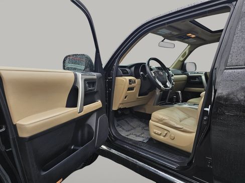 Used 2011 Toyota 4Runner SR5 w/ Premium Pkg w/Leather image 17
