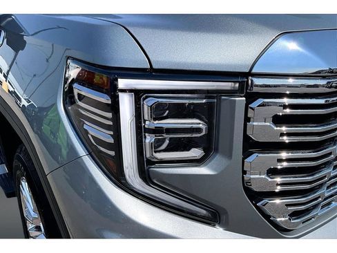 Used 2025 GMC Sierra 1500 Denali w/ Technology Package AWD/4WD image 33