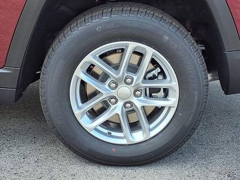 New 2025 Jeep Grand Cherokee L Laredo w/ Luxury Tech Group I image 8