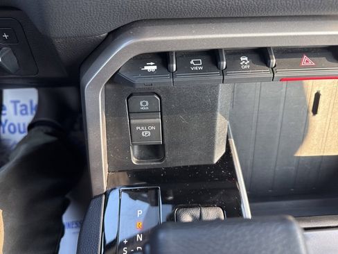 Used 2024 Toyota Sequoia SR5 image 33