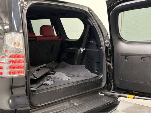Used 2023 Lexus GX 460 Premium w/ Premium Plus Package AWD/4WD image 9