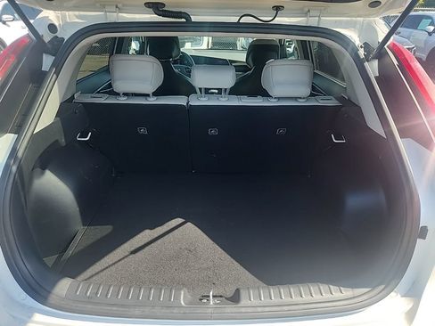 Certified 2023 Kia Niro EX FWD image 18