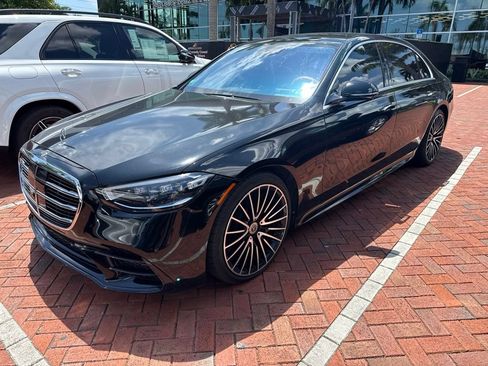 Certified 2022 Mercedes-Benz S 580 4MATIC Sedan image 2