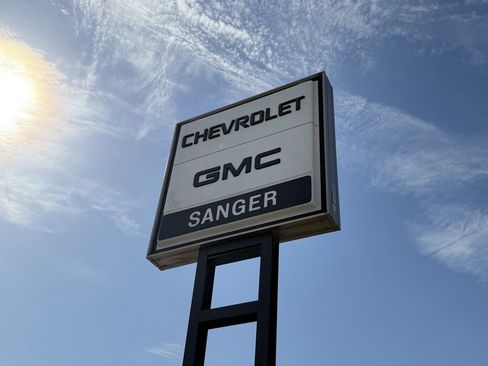 Used 2019 GMC Sierra 1500 SLE w/ SLE Value Package image 2