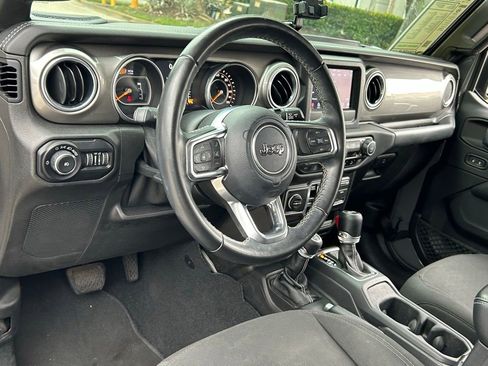 Certified 2018 Jeep Wrangler Unlimited Sahara image 49