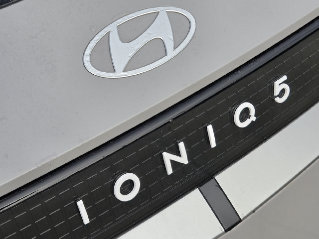 New 2027 Hyundai Ioniq 5 SE RWD image 13