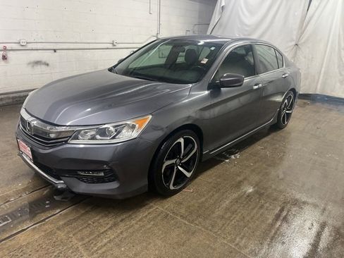 Used 2016 Honda Accord Sport image 2