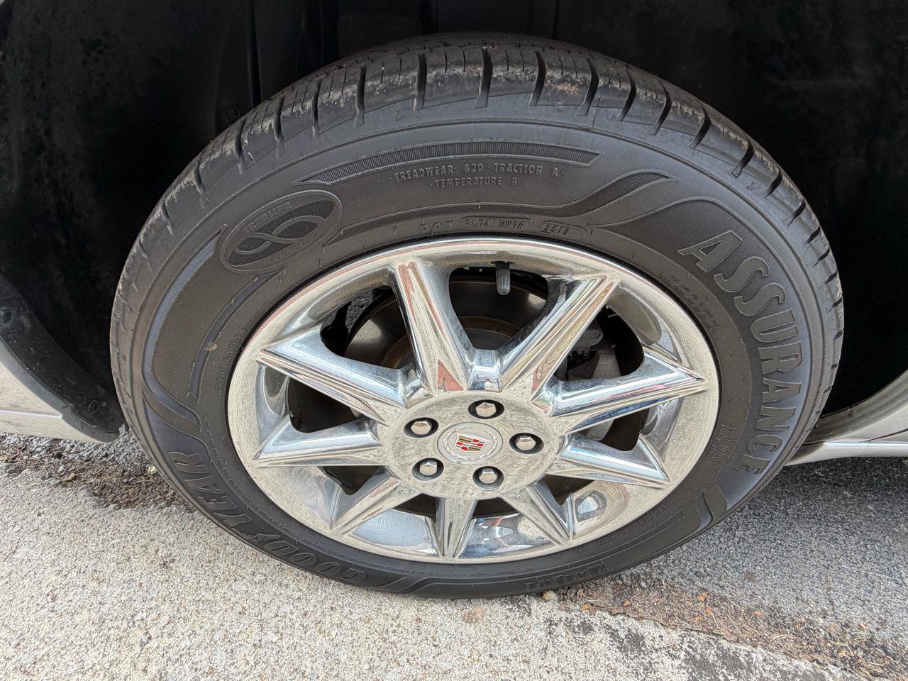 Used 2010 Cadillac DTS Luxury FWD image 56
