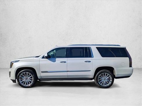 Used 2018 Cadillac Escalade ESV Premium Luxury image 9
