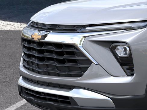 New 2026 Chevrolet TrailBlazer LT w/ Midnight Edition AWD/4WD image 37