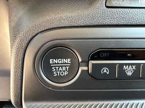 Certified 2025 Ford Bronco Sport Outer Banks w/ Outer Banks Tech Package+ AWD/4WD image 32
