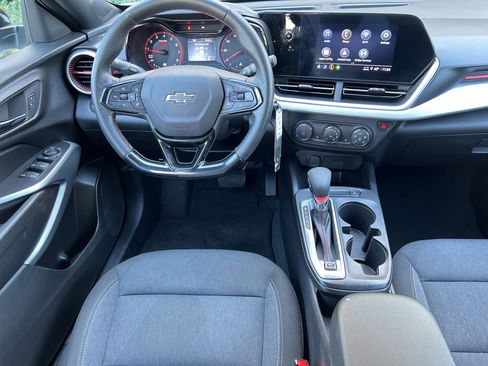 Certified 2025 Chevrolet Trax RS w/ Driver Confidence Package image 28