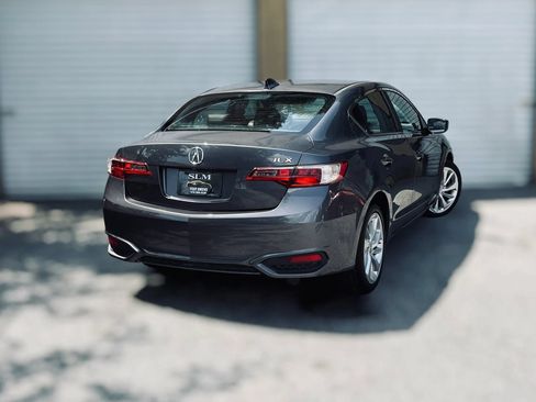 Used 2018 Acura ILX FWD image 10