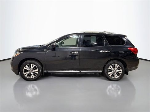 Used 2020 Nissan Pathfinder SL image 10