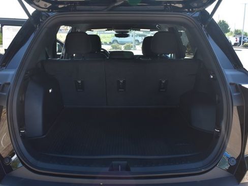 New 2027 Chevrolet Equinox LT w/ Safety and Technology Package FWD image 16