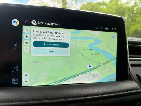 Used 2022 Chevrolet Suburban LT AWD/4WD image 25