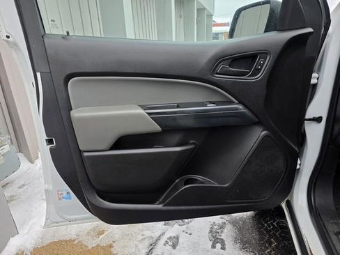 Used 2016 Chevrolet Colorado W/T w/ WT Convenience Package image 9