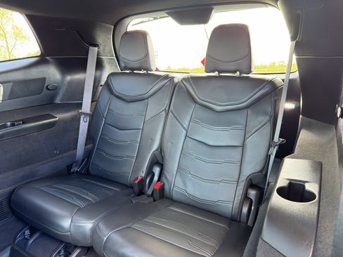 Used 2022 Cadillac XT6 Premium Luxury w/ Platinum Package AWD/4WD image 40