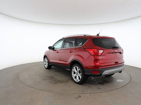 Used 2019 Ford Escape Titanium image 11