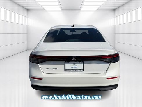 Certified 2025 Honda Accord SE image 3