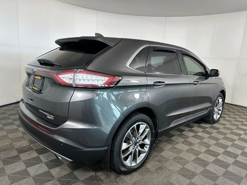 Used 2018 Ford Edge Titanium w/ Equipment Group 301A image 3